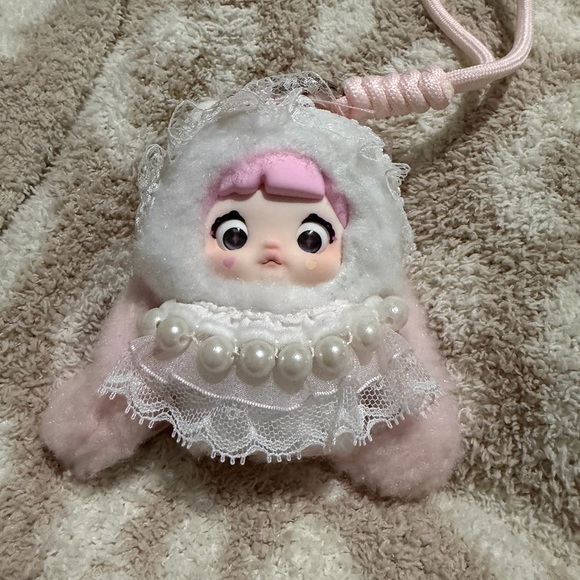 top toy Other - Nommi Sweetheart Bunny Plush Doll Keychain: Mousse Cream